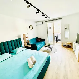 https://central-studio-apartment-1-tirana.hotels-in-tirana.com